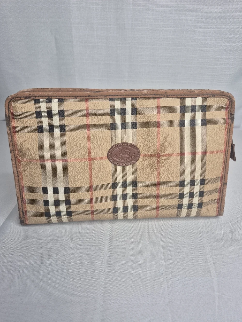 Burberrys Nova Check Plaid Tan Pouch UNISEX COA - Picture 3 of 12